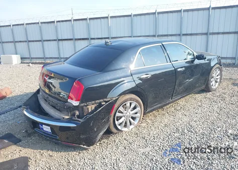 2017 Chrysler 300C Awd z USA, uszkodzony, nr VIN 2C3CCAKG3HH539180